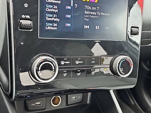 Used 2022 Hyundai Santa Cruz SEL image 15