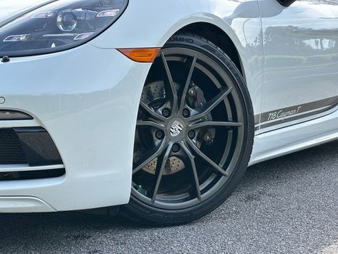 Certified 2021 Porsche 718 Cayman image 6