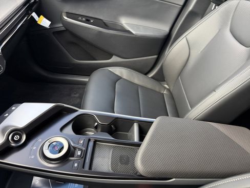 New 2025 Kia EV6 Wind image 14