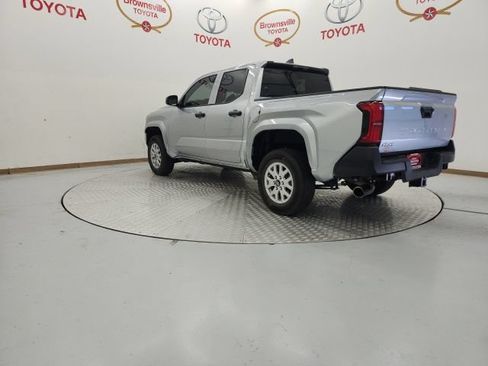 Used 2026 Toyota Tacoma SR AWD/4WD image 6