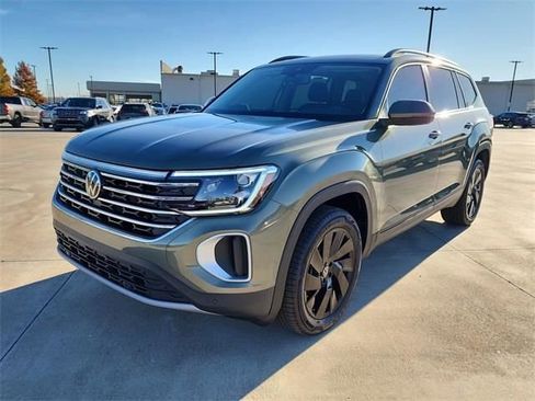 New 2026 Volkswagen Atlas SE FWD image 7