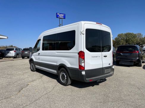 Used 2016 Ford Transit 150 XL image 5