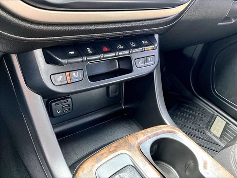 Used 2021 GMC Canyon Denali AWD/4WD image 33