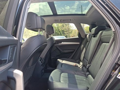 Certified 2019 Audi Q5 2.0T Premium Plus w/ Premium Plus Package AWD/4WD image 10