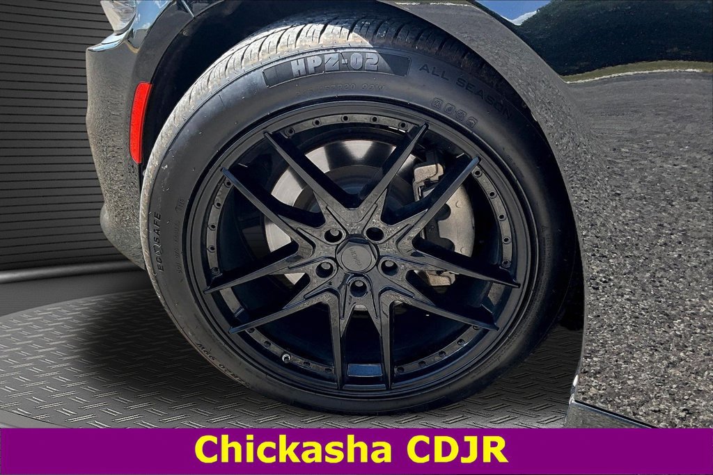 Used 2022 Dodge Charger R/T w/ Plus Group RWD image 32