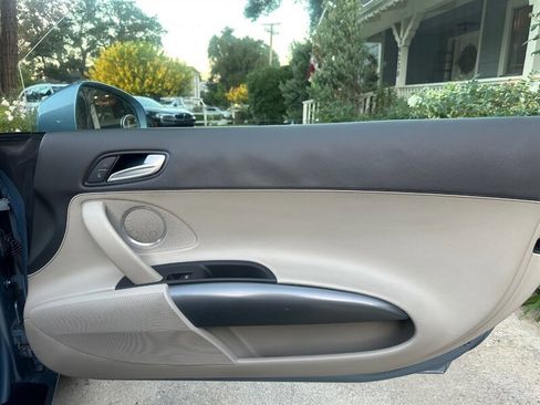 Used 2009 Audi R8 V8 w/ Enhanced Leather Pkg image 17