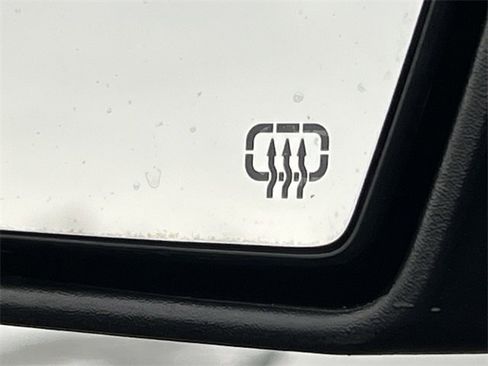 Used 2019 Jeep Cherokee Trailhawk w/ Cold Weather Group image 38