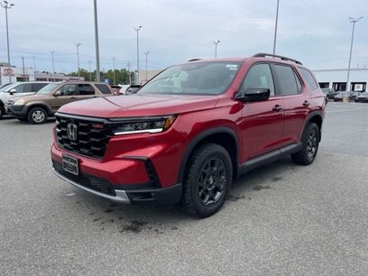 New 2025 Honda Pilot TrailSport