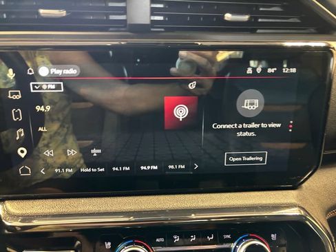 Used 2023 GMC Sierra 1500 AT4 w/ AT4 Premium Package AWD/4WD image 19