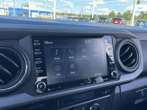 Used 2023 Toyota Tacoma TRD Off-Road w/ Technology Package image 28