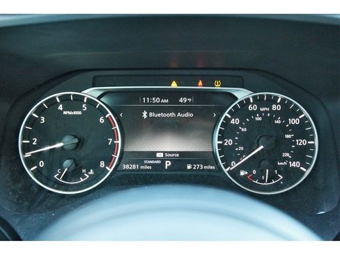 Used 2023 Nissan Rogue S image 10