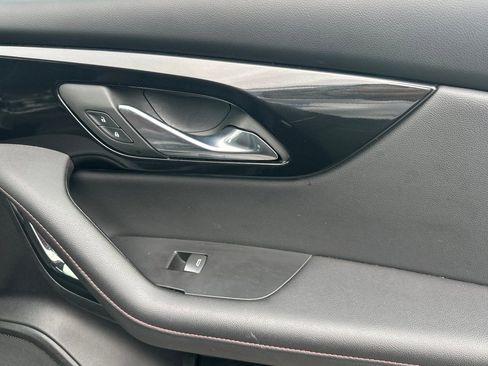 Used 2025 Chevrolet Blazer RS image 22