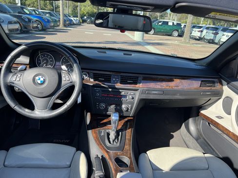 Used 2009 BMW 328i Convertible image 28
