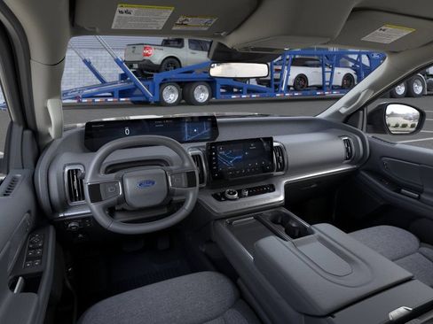 New 2026 Ford Expedition Max Active AWD/4WD image 9