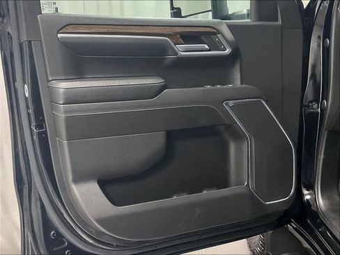 Used 2022 GMC Sierra 1500 Elevation w/ X31 Off-Road Package image 9