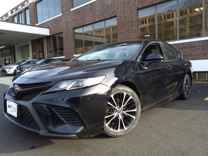 Used 2018 Toyota Camry SE