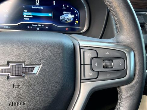 Used 2023 Chevrolet Tahoe Z71 w/ Luxury Package image 24