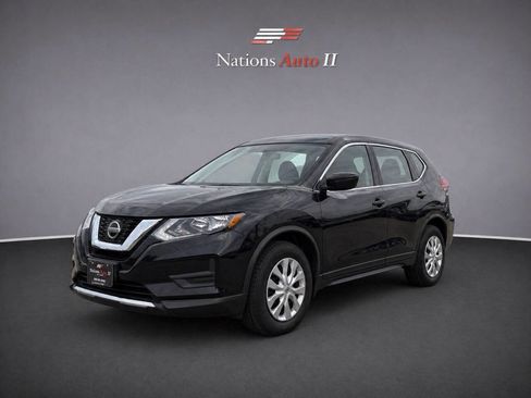 Used 2019 Nissan Rogue S AWD/4WD image 1