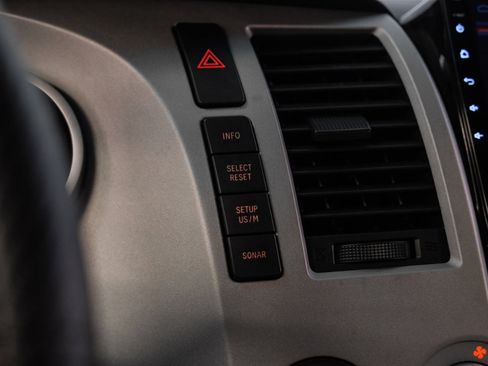 Used 2010 Toyota Tundra Platinum image 23