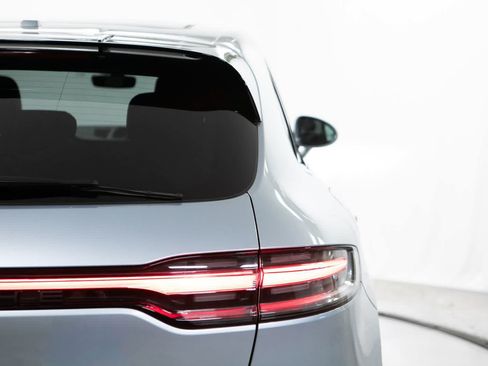New 2026 Porsche Macan GTS AWD/4WD image 21