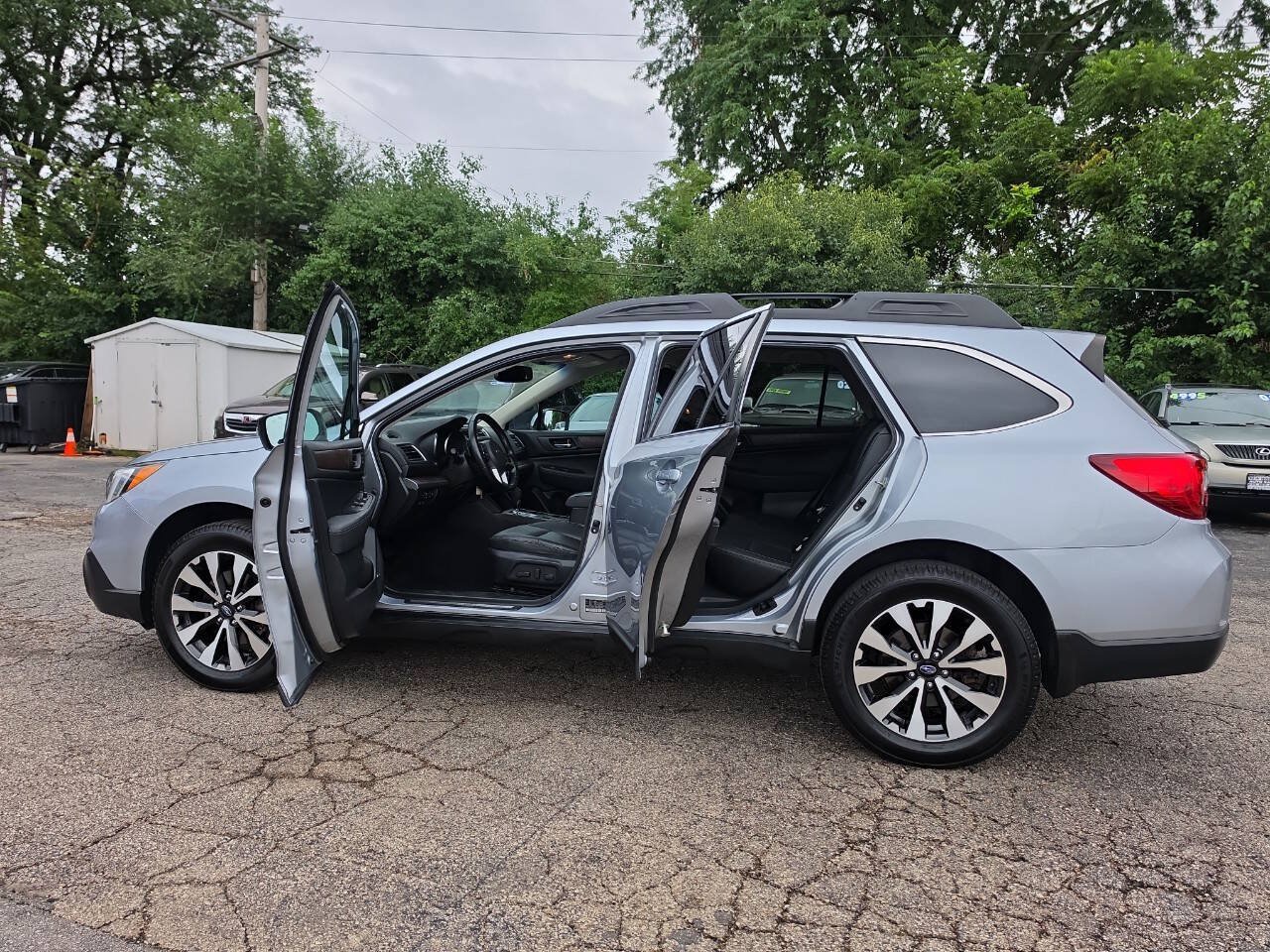 Used 2016 Subaru Outback 3.6R Limited AWD/4WD image 12
