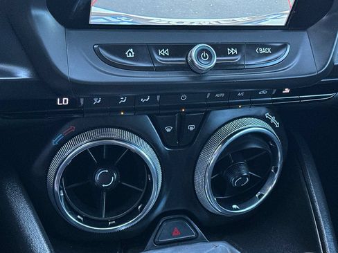 Used 2016 Chevrolet Camaro SS RWD image 18