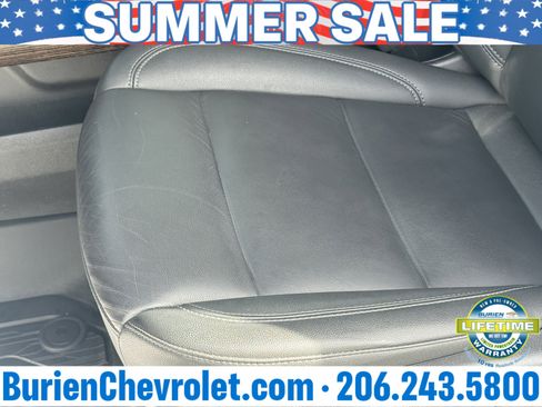 Used 2025 GMC Sierra 1500 Elevation w/ Elevation Premium Package AWD/4WD image 11