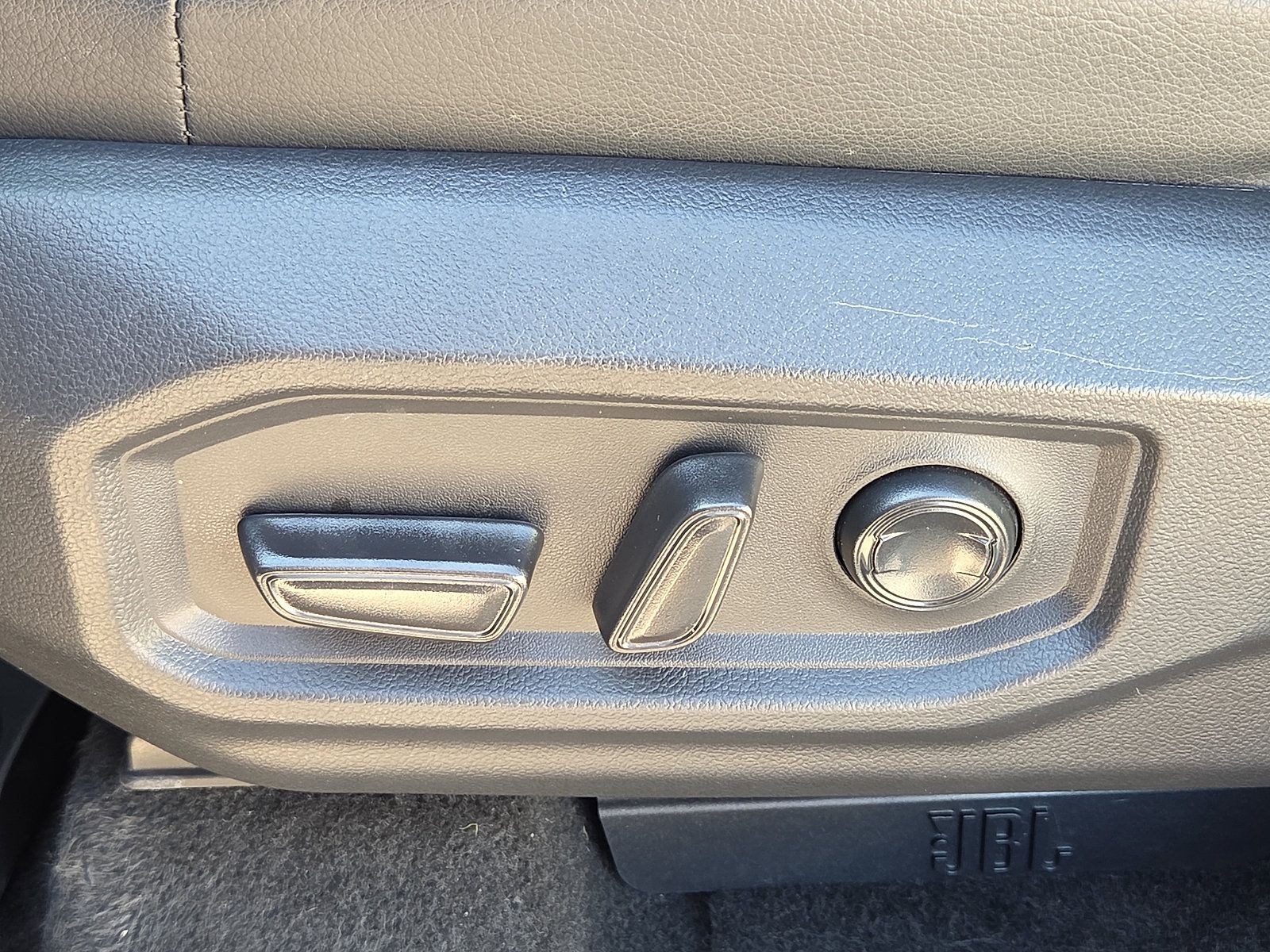 Used 2023 Toyota Sequoia TRD Pro AWD/4WD image 16