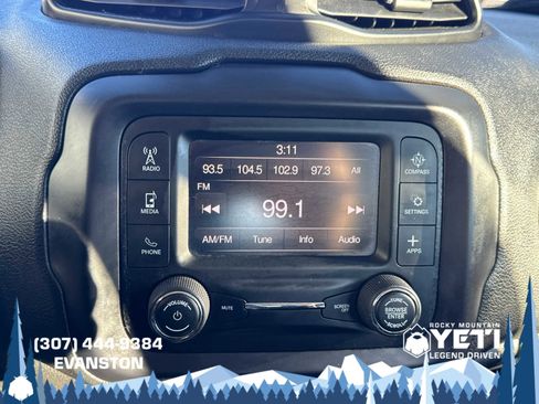 Used 2019 Jeep Renegade Sport image 25