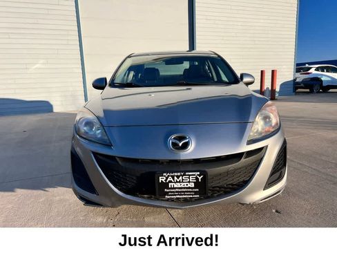 Used 2011 MAZDA MAZDA3 i Touring image 9