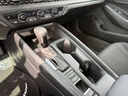 Used 2025 Honda Accord SE image 13