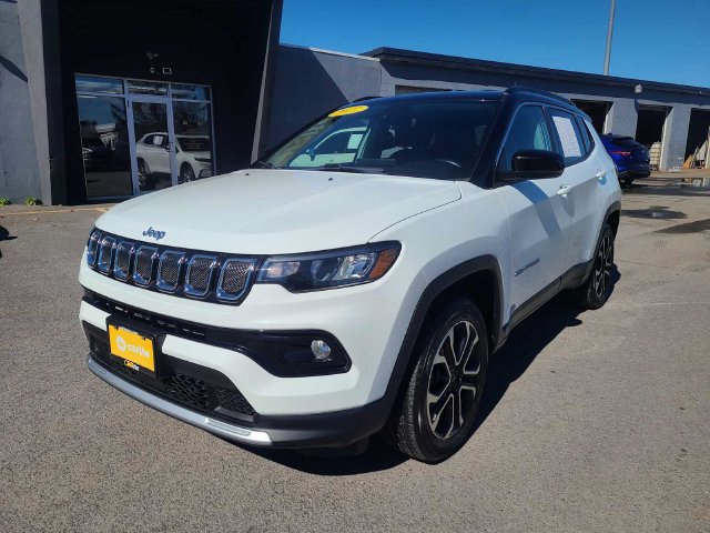 Used 2022 Jeep Compass Limited AWD/4WD image 1