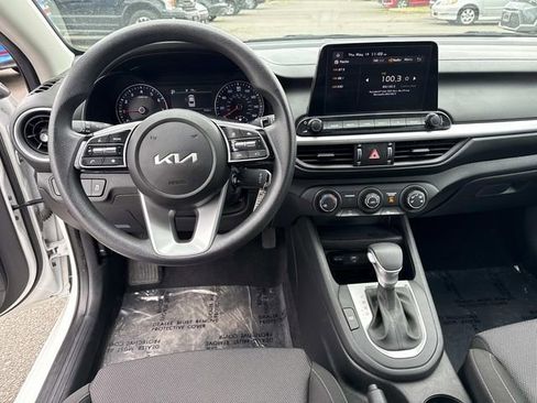 Used 2024 Kia Forte LX FWD image 16