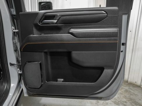 Used 2024 GMC Sierra 2500 AT4 w/ AT4 Premium Plus Package AWD/4WD image 45