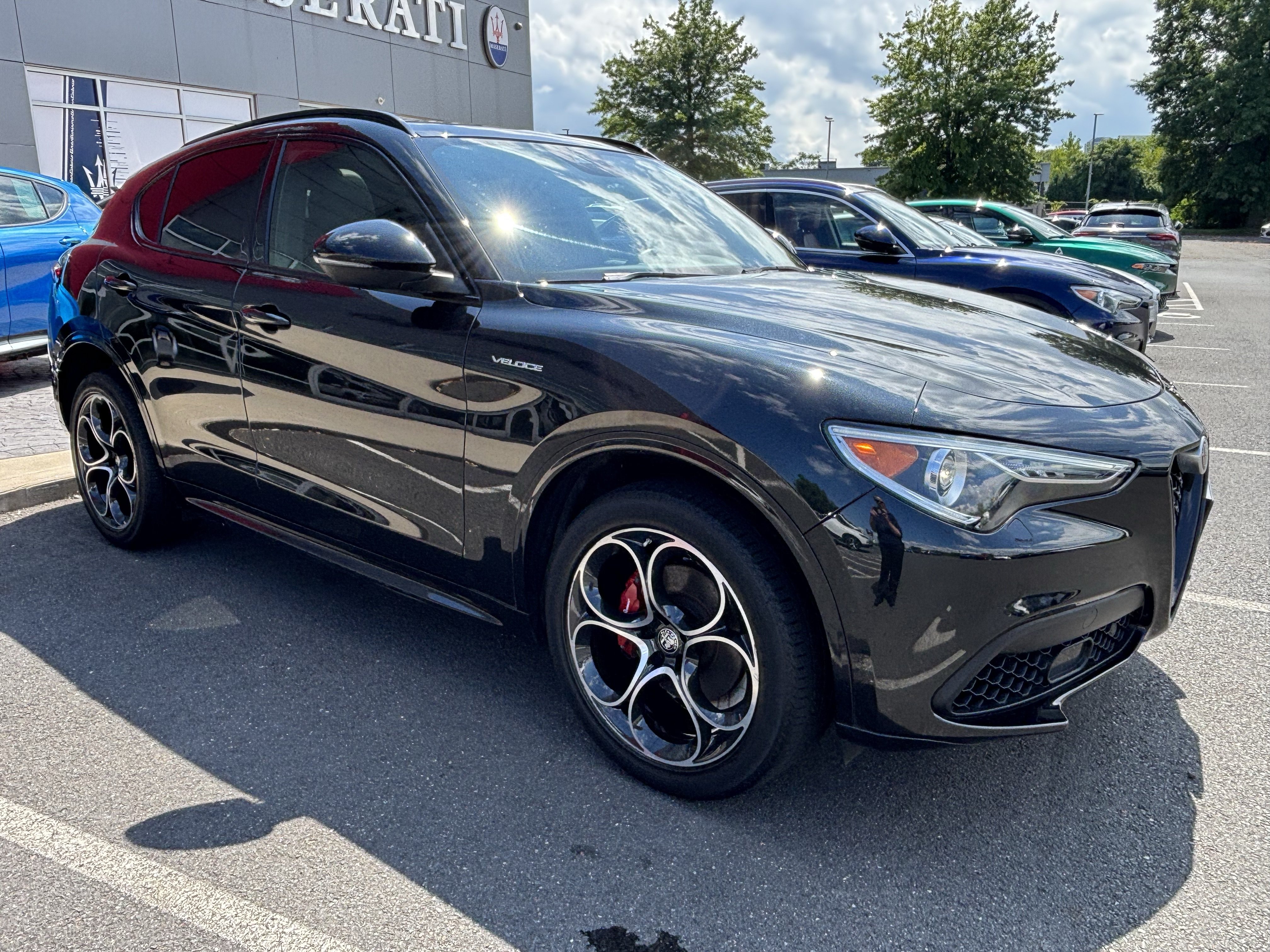 Used 2023 Alfa Romeo Stelvio Veloce AWD/4WD image 9