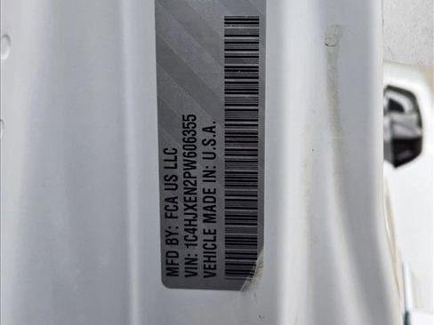 Used 2023 Jeep Wrangler Unlimited Sahara image 24