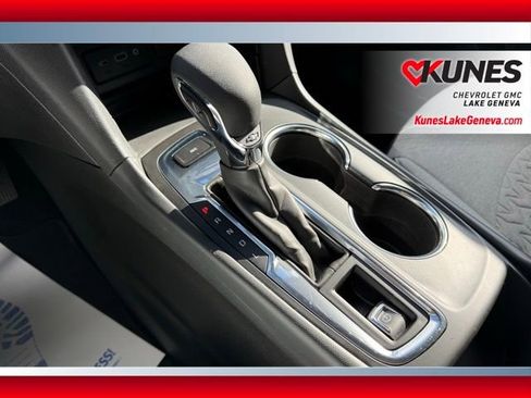 Used 2023 Chevrolet Equinox LT image 22