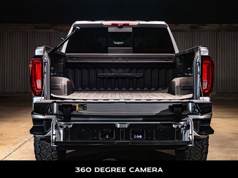 Used 2023 GMC Sierra 1500 Denali Ultimate AWD/4WD image 8