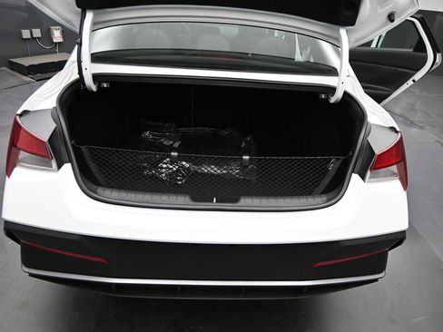 New 2026 Hyundai Elantra SEL Sport FWD image 14