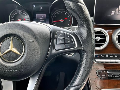 Used 2017 Mercedes-Benz GLC 300 image 25