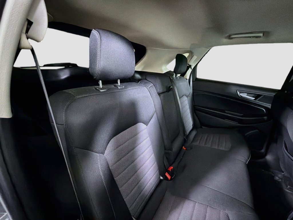Used 2022 Ford Edge SE w/ Black Appearance Package AWD/4WD image 26