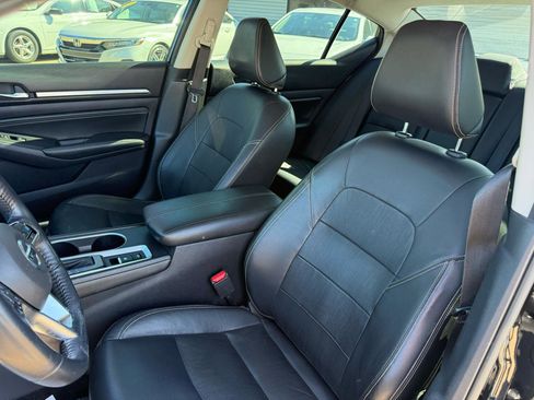 Used 2019 Nissan Altima 2.0 Edition One image 7