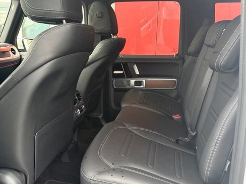 Used 2025 Mercedes-Benz G 550 image 11
