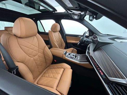 Used 2026 BMW X5 xDrive50e w/ Premium Package image 43