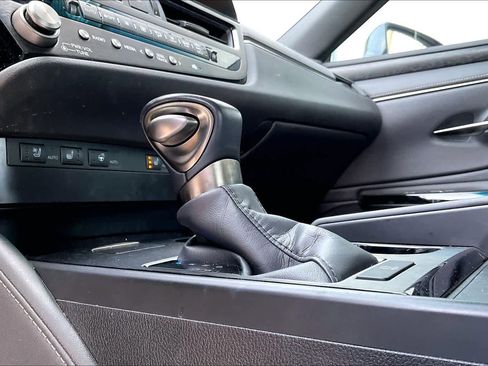 Used 2023 Lexus ES 350 w/ Premium Package image 15