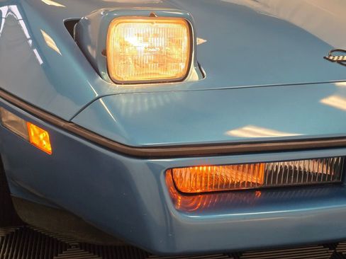 Used 1988 Chevrolet Corvette Base image 88