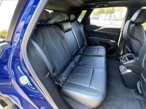 Used 2025 Cadillac Lyriq Sport AWD/4WD image 18