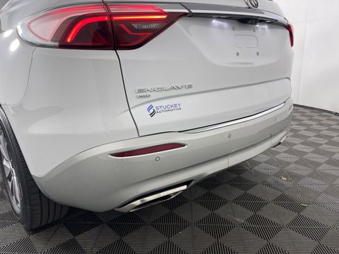 Used 2024 Buick Enclave Premium image 6
