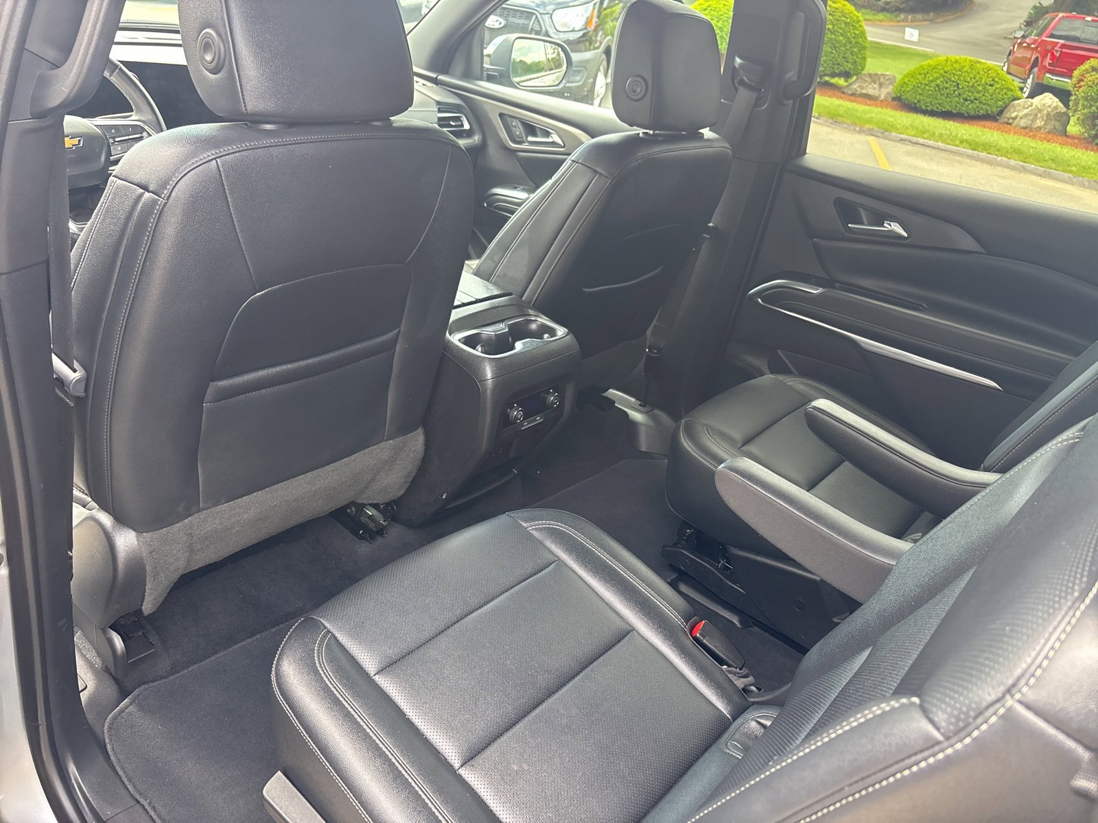 Used 2024 Chevrolet Traverse LT AWD/4WD image 12