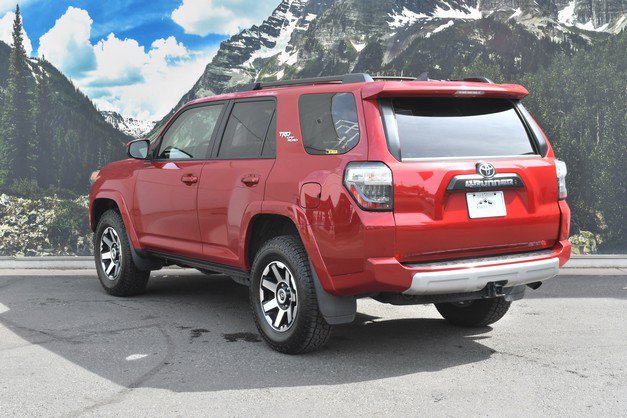 Certified 2024 Toyota 4Runner TRD Off-Road AWD/4WD image 9